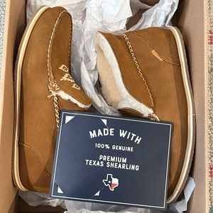 NIB Hari Mari women’s Alta slipper size 8, $150 retail